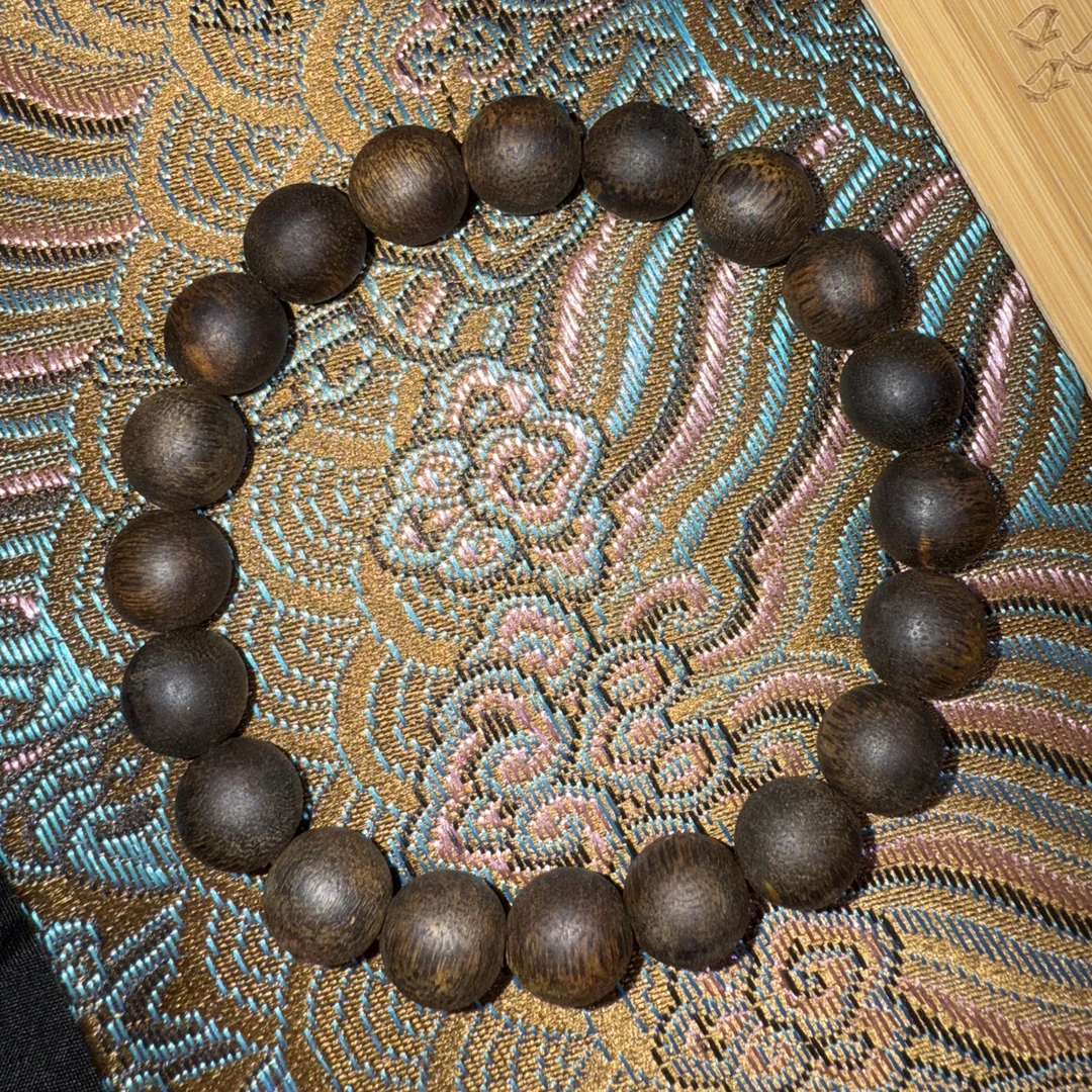 沉香沉香海南沉香棋楠沉水级1.0圆珠单圈手串