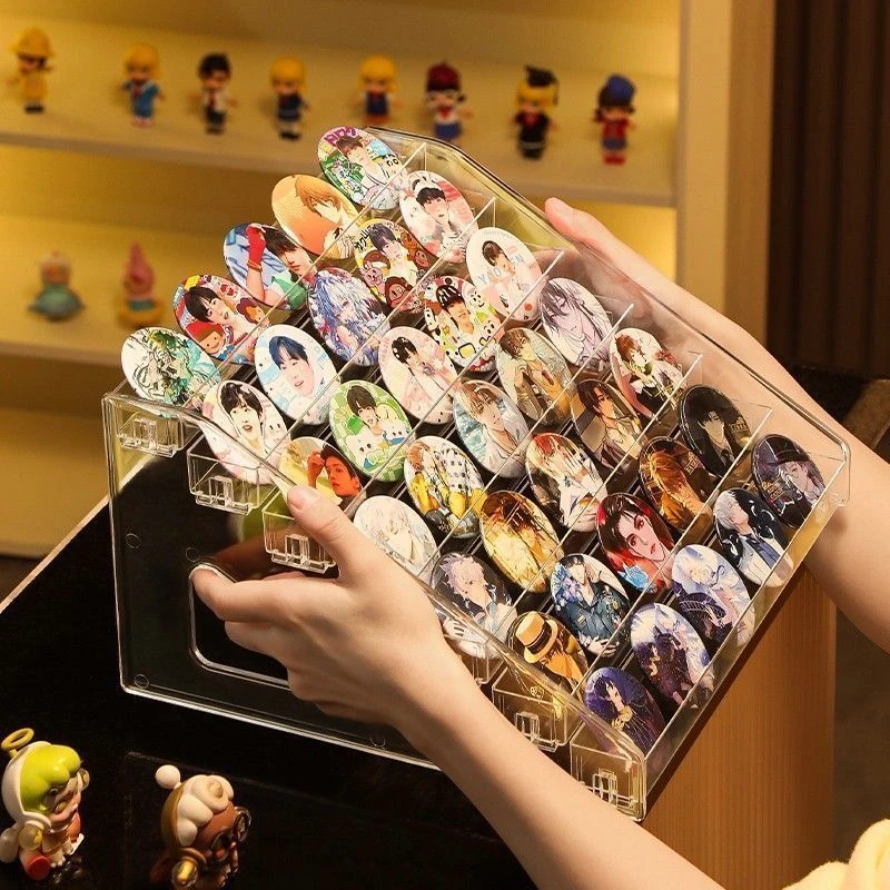 吧唧萌粒展示架亚克力高透收纳盒玩具沥水架徽章盲盒收纳神器置物