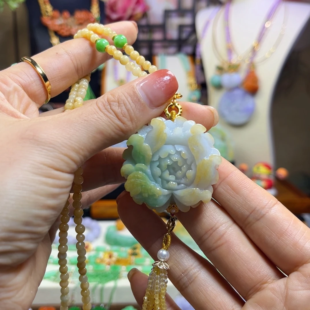 翡翠未镶嵌颈饰天然翡翠