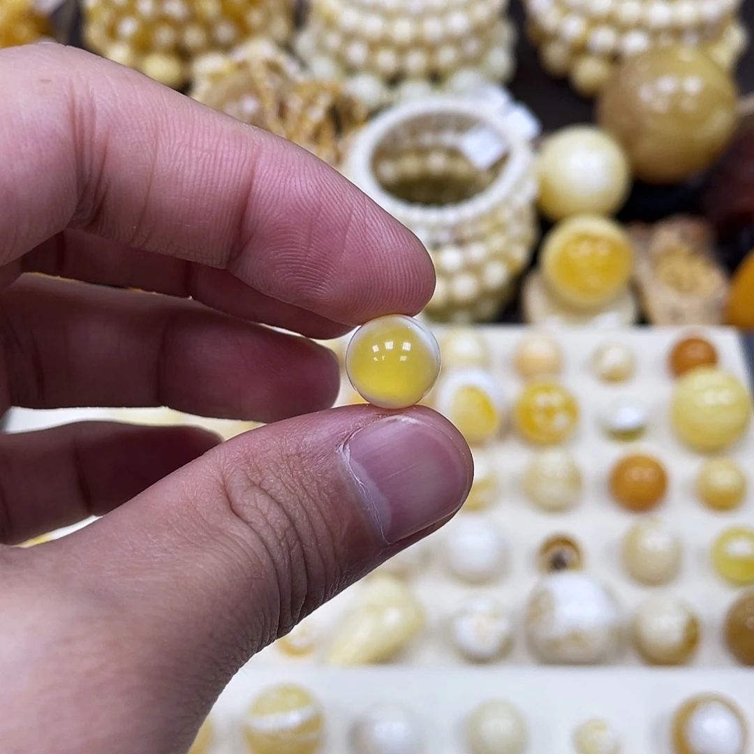 蜜蜡未镶嵌珠宝奇石10.8mm【溶洞妖花金瓷白】圆珠