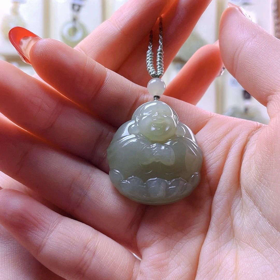 和田玉吊坠(赠链)未镶嵌太*?