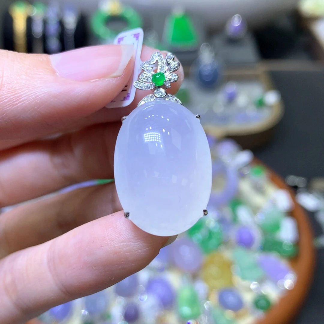 【闪购商品】翡翠颈饰18K金镶嵌翡翠吊坠项链