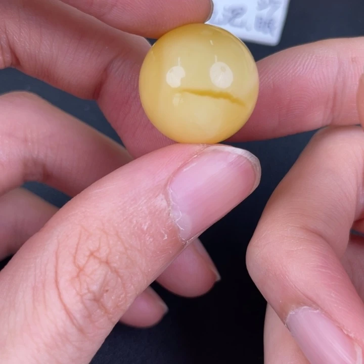 琥珀裸石未镶嵌天然63