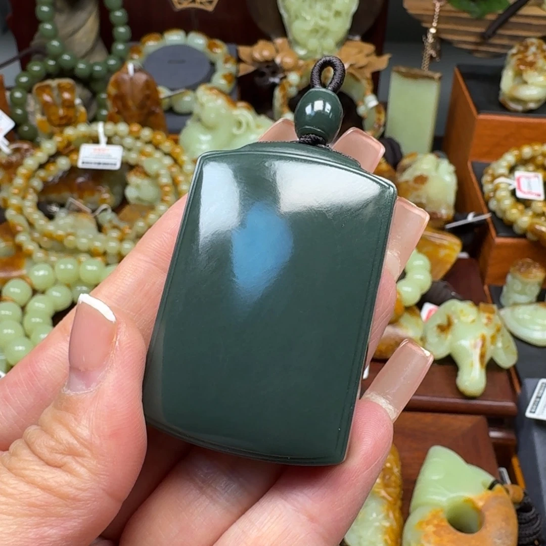 岫岩老玉（透闪石质玉）未镶嵌挂件