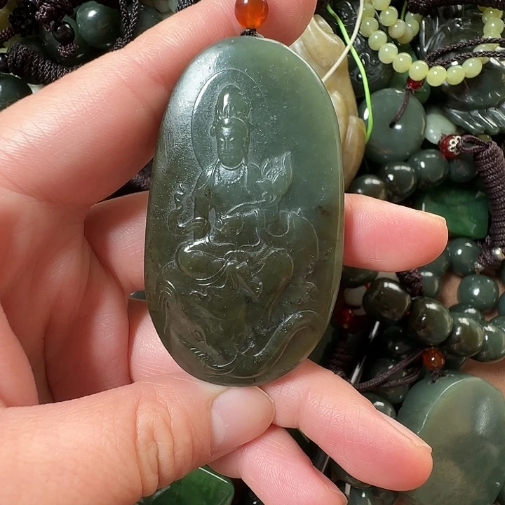 和田玉未镶嵌颈饰