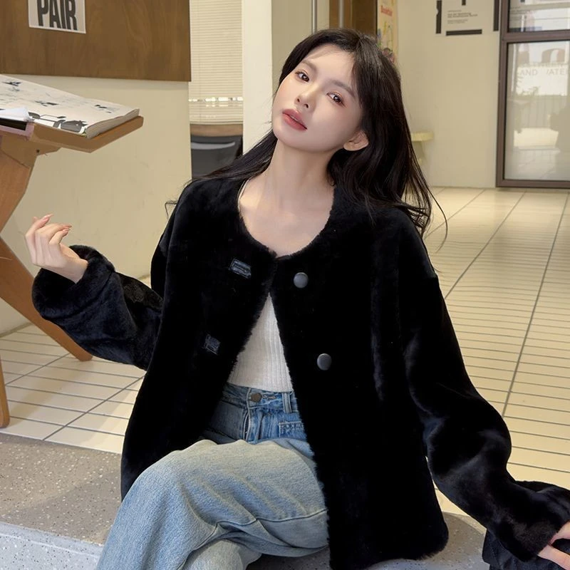 【宝貂世家】高端轻奢短上衣女秋冬年轻款外套短款加厚保暖百搭