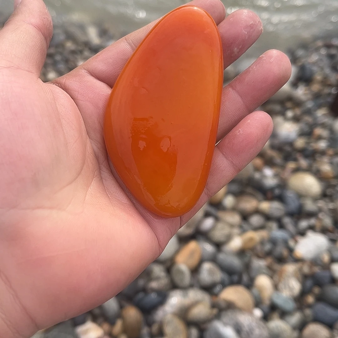 和田玉（糖玉）未镶嵌珠宝奇石