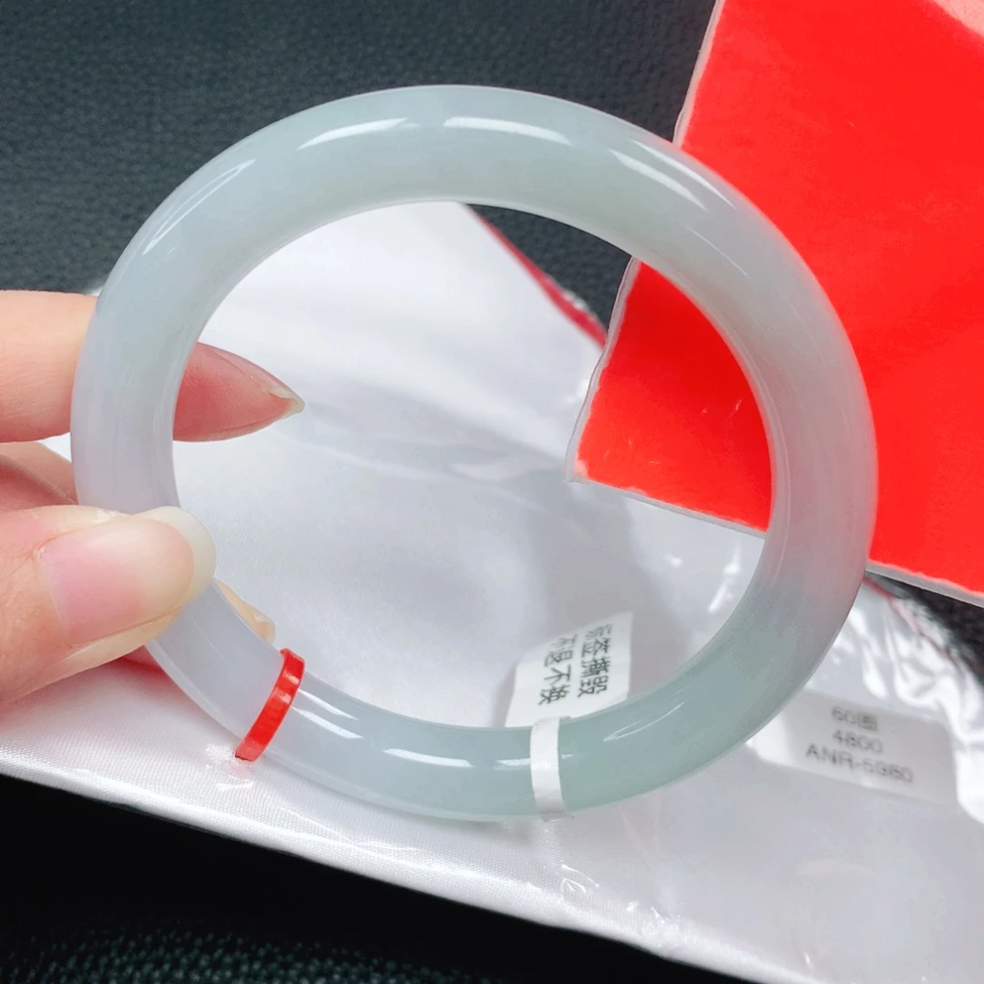 翡翠未镶嵌手镯61圈