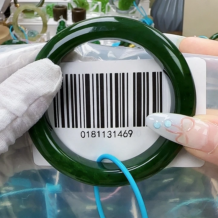 和田玉未镶嵌手镯包容56