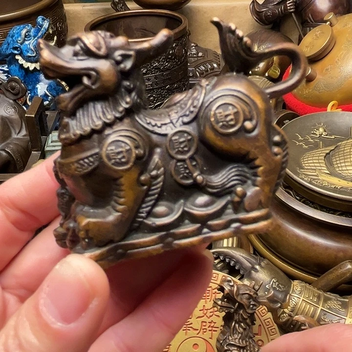 精美铜器批发档口