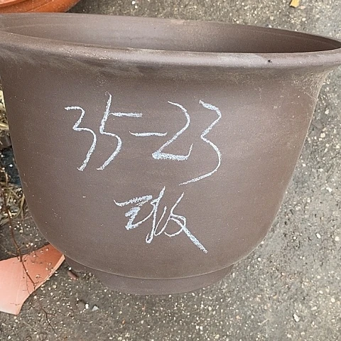 紫砂中国宜兴紫砂花盆，