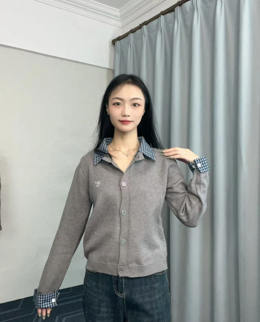 极简风宽松秋季刺绣薄款毛针织衫秋冬女装衬衫条纹