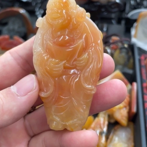 【闪购商品】石英质玉（黄龙玉）颈饰未镶嵌