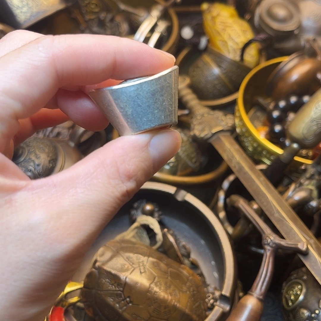 精美铜器工艺品等