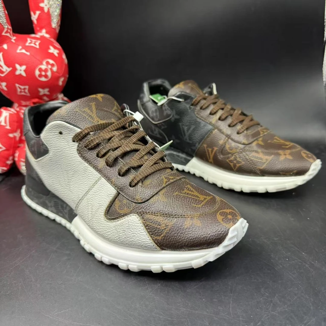 95新 LouisVuitton/路易威登 【AO特惠】39欧 三色运动鞋7755
