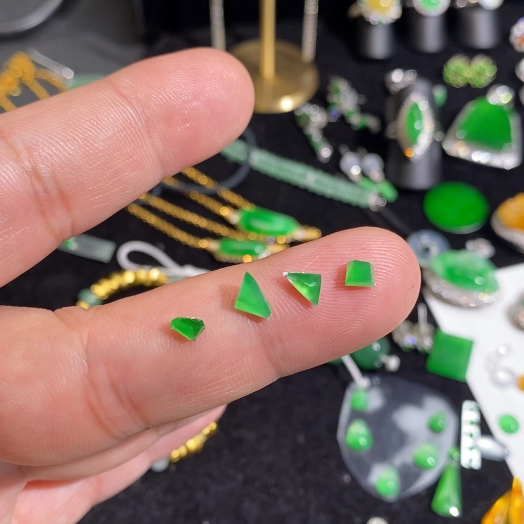 翡翠裸石阳绿切割面4个