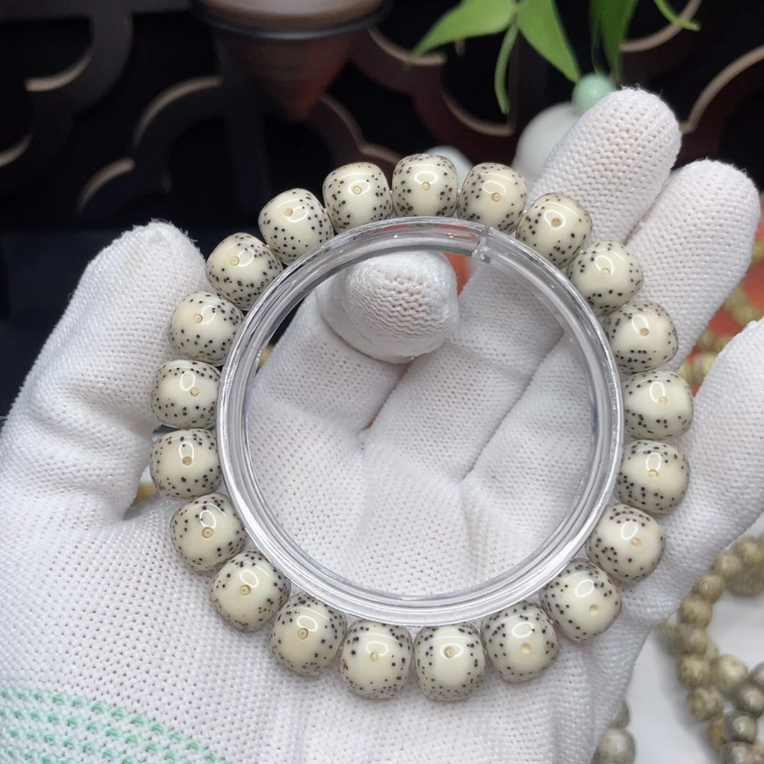 星月菩提吊坠28。11/10骨瓷白黄金瞳超级大眼毕业