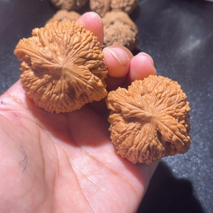 文玩核桃 南疆石44尺