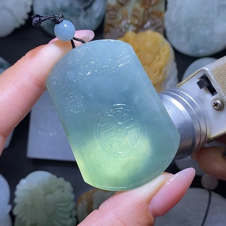 定制翡翠未镶嵌翡翠