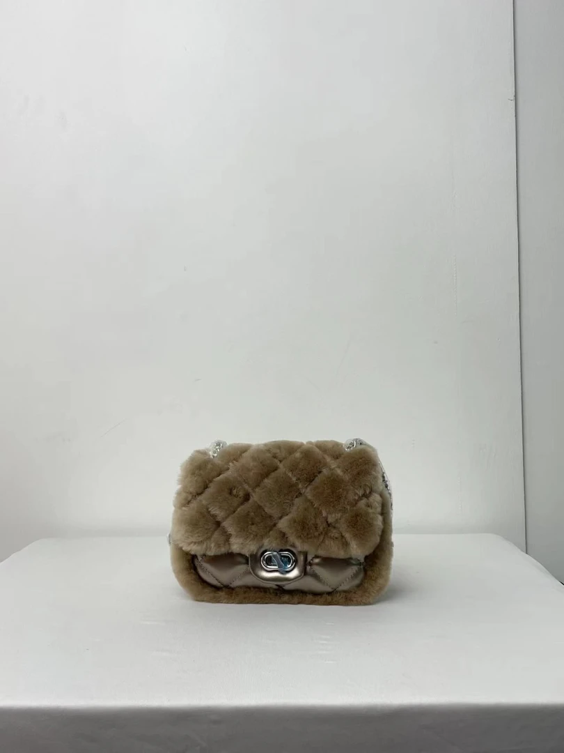 M7976棕色【点点精选】新款时尚轻奢百搭气质女包