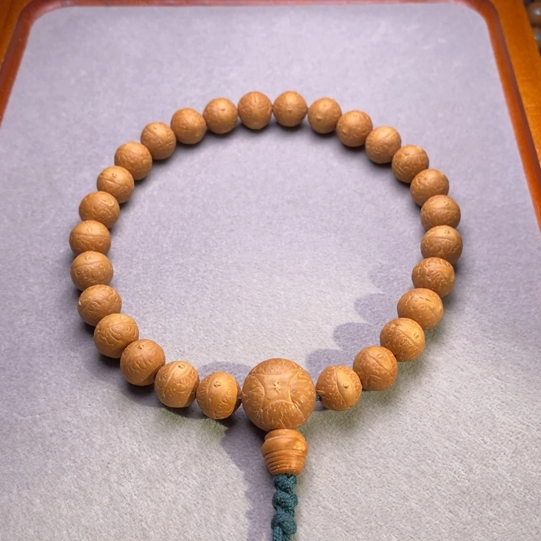 凤眼菩提吊坠11素手持