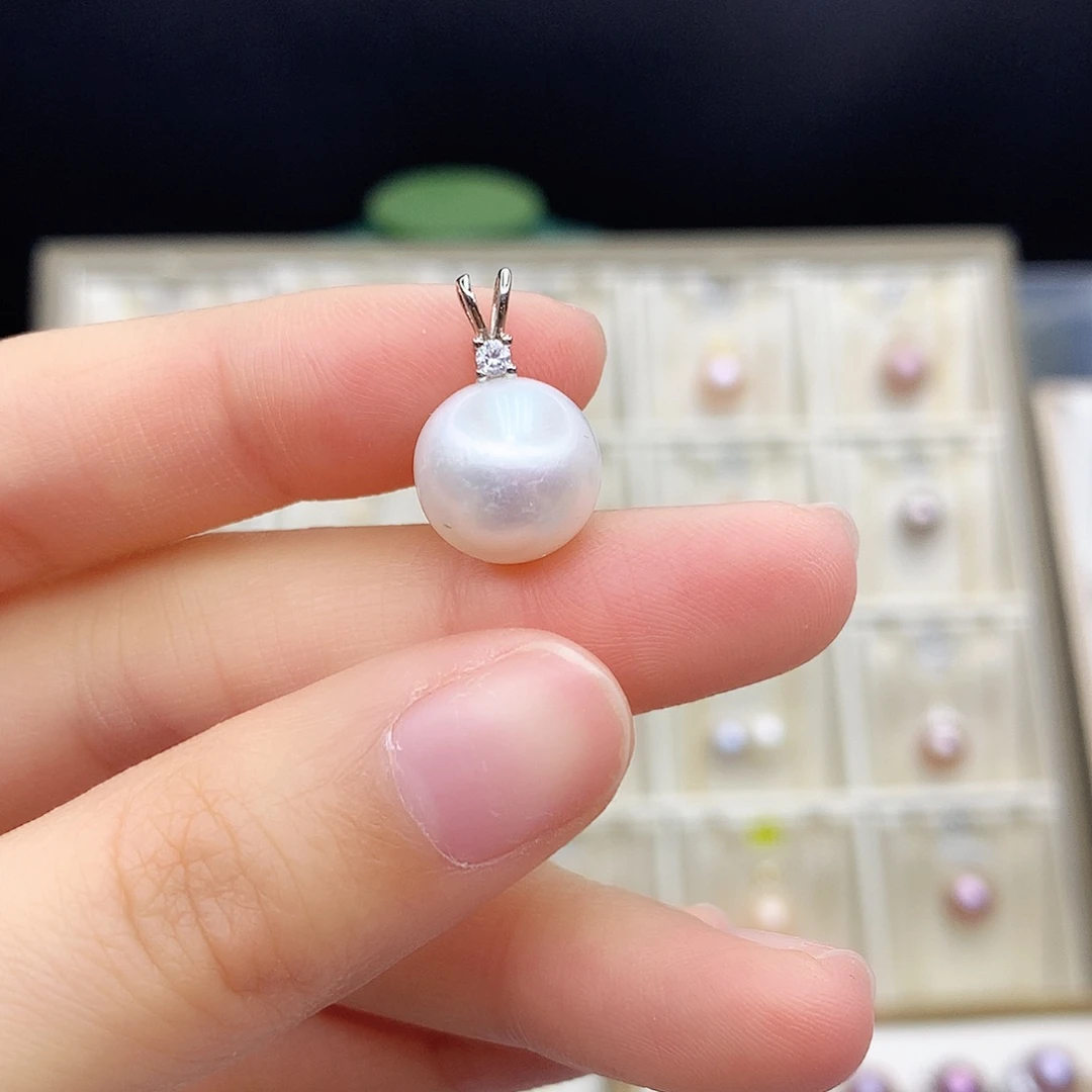 淡水珍珠颈饰合金