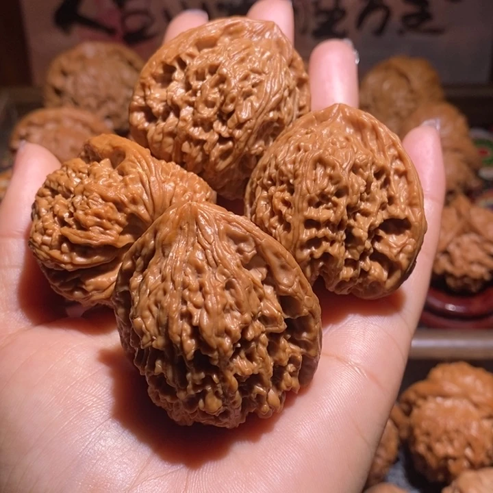 O***K文玩核桃吊坠2对南疆石