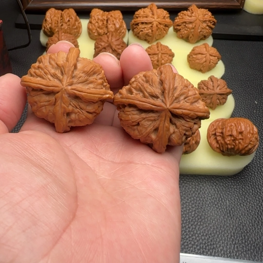 文玩核桃把件玉玺正四