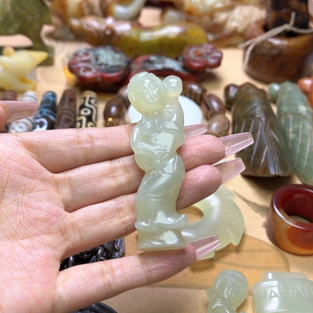【闪购商品】蛇纹石玉颈饰未镶嵌