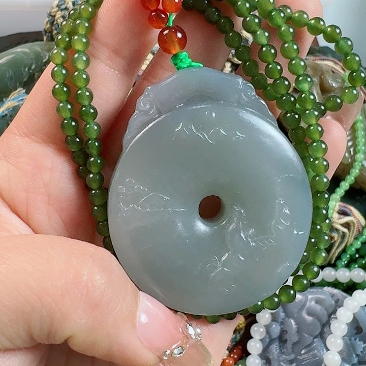 和田玉挂件未镶嵌