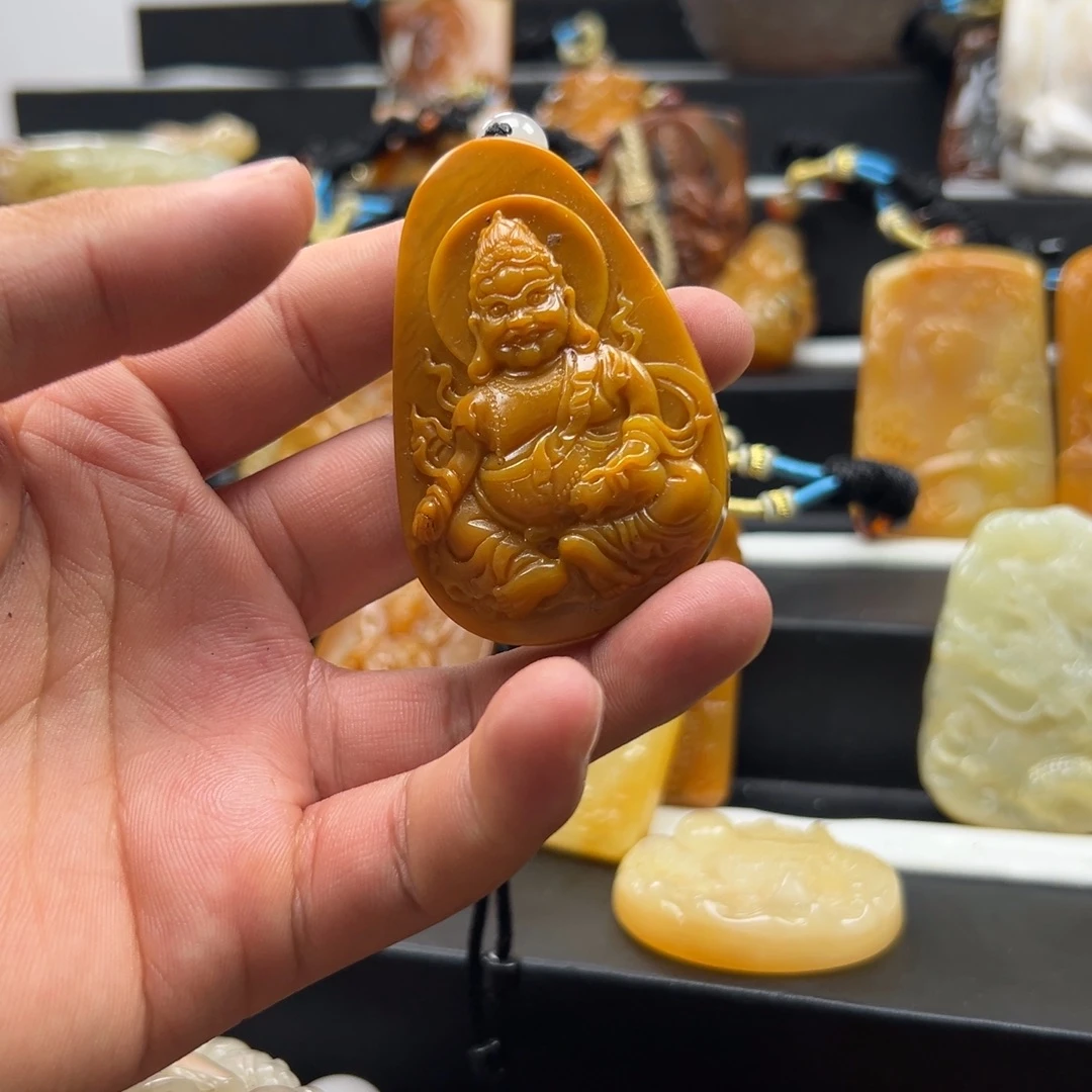 石英质玉（黄龙玉）未镶嵌多选发其一