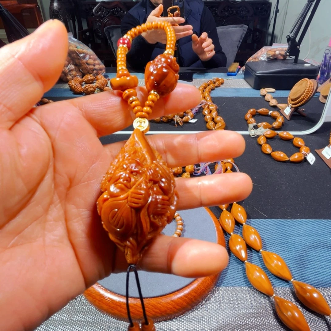 橄榄核吊坠我新人在这里