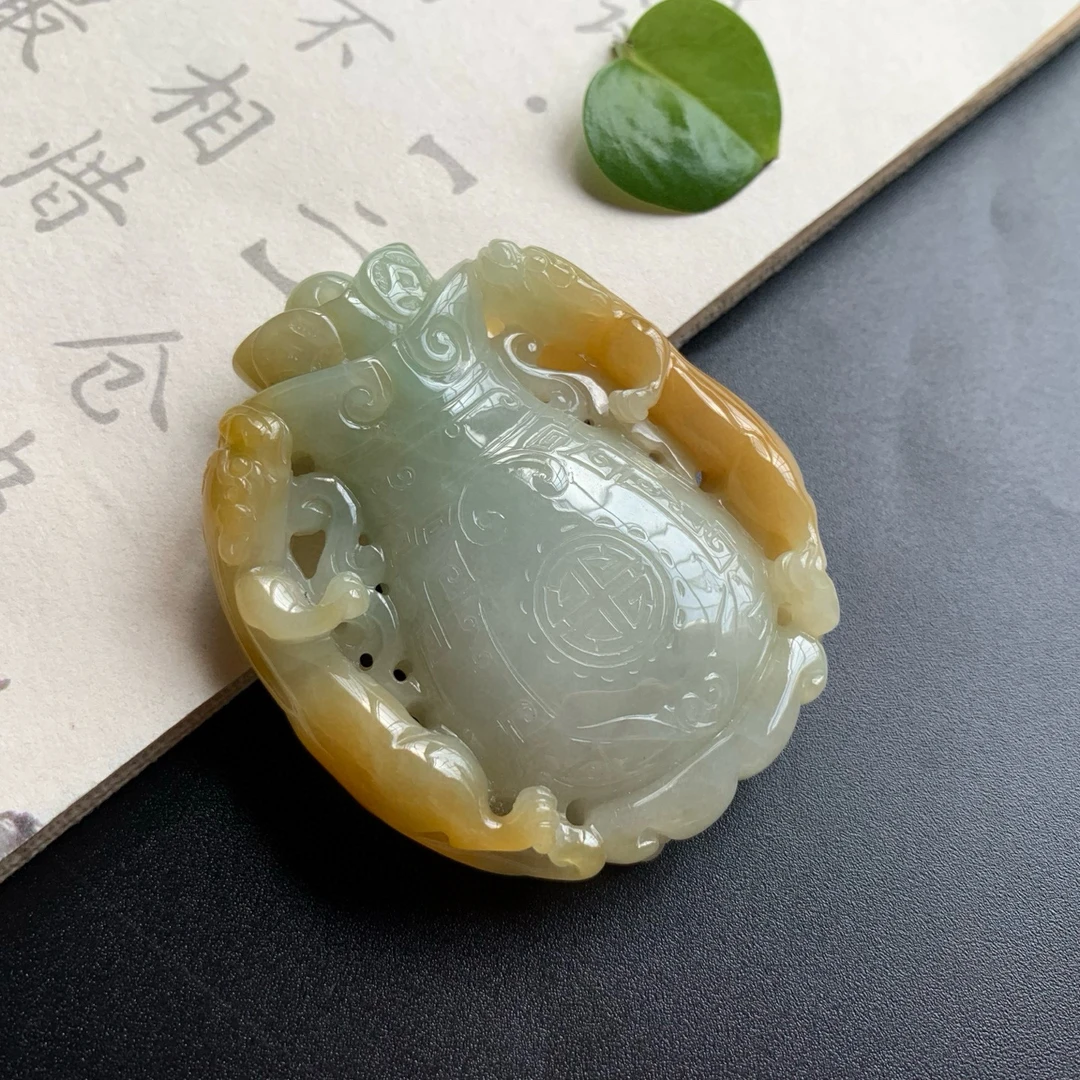 天然A货缅甸翡翠吊坠《双龙护主》气质精美俏色仿古时尚百搭巧雕