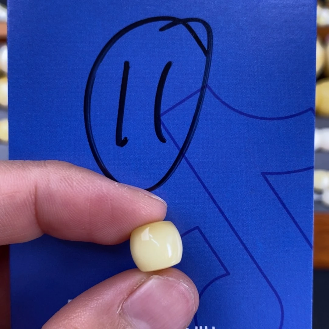 蜜蜡裸石未镶嵌汤*儿蜜蜡9.4