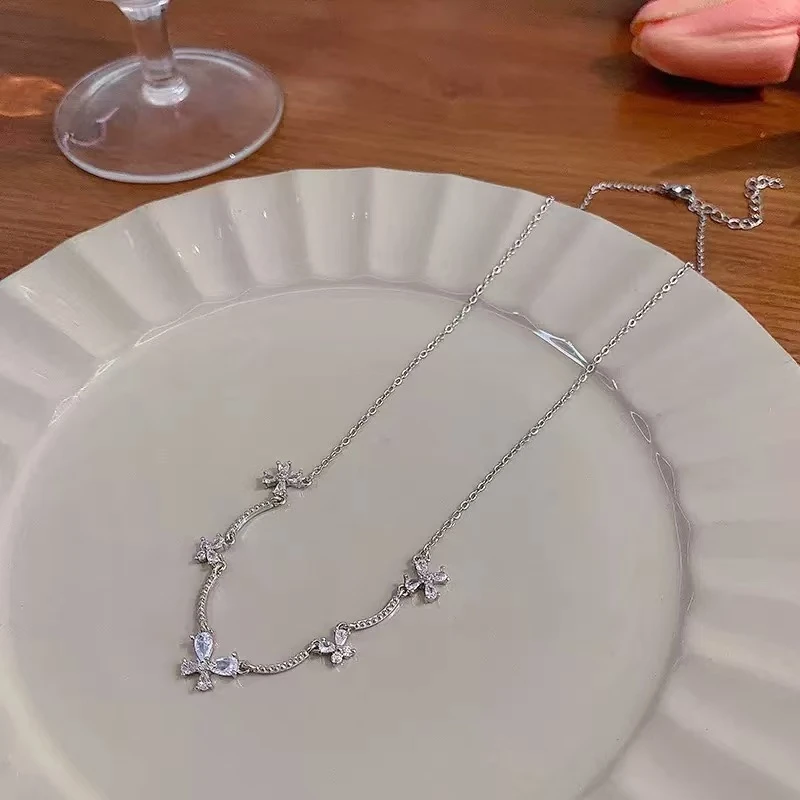 铜合金锆石项链 锆石蝴蝶项链女轻奢气质名媛锁骨链配饰品