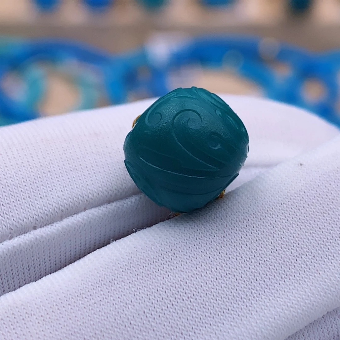 绿松石未镶嵌珠宝奇石10.6*9.6mm