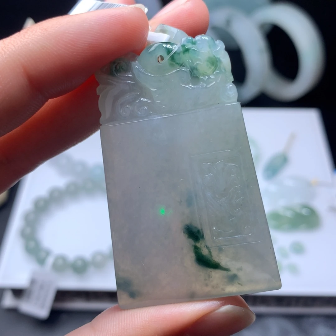 定制翡翠未镶嵌翡翠