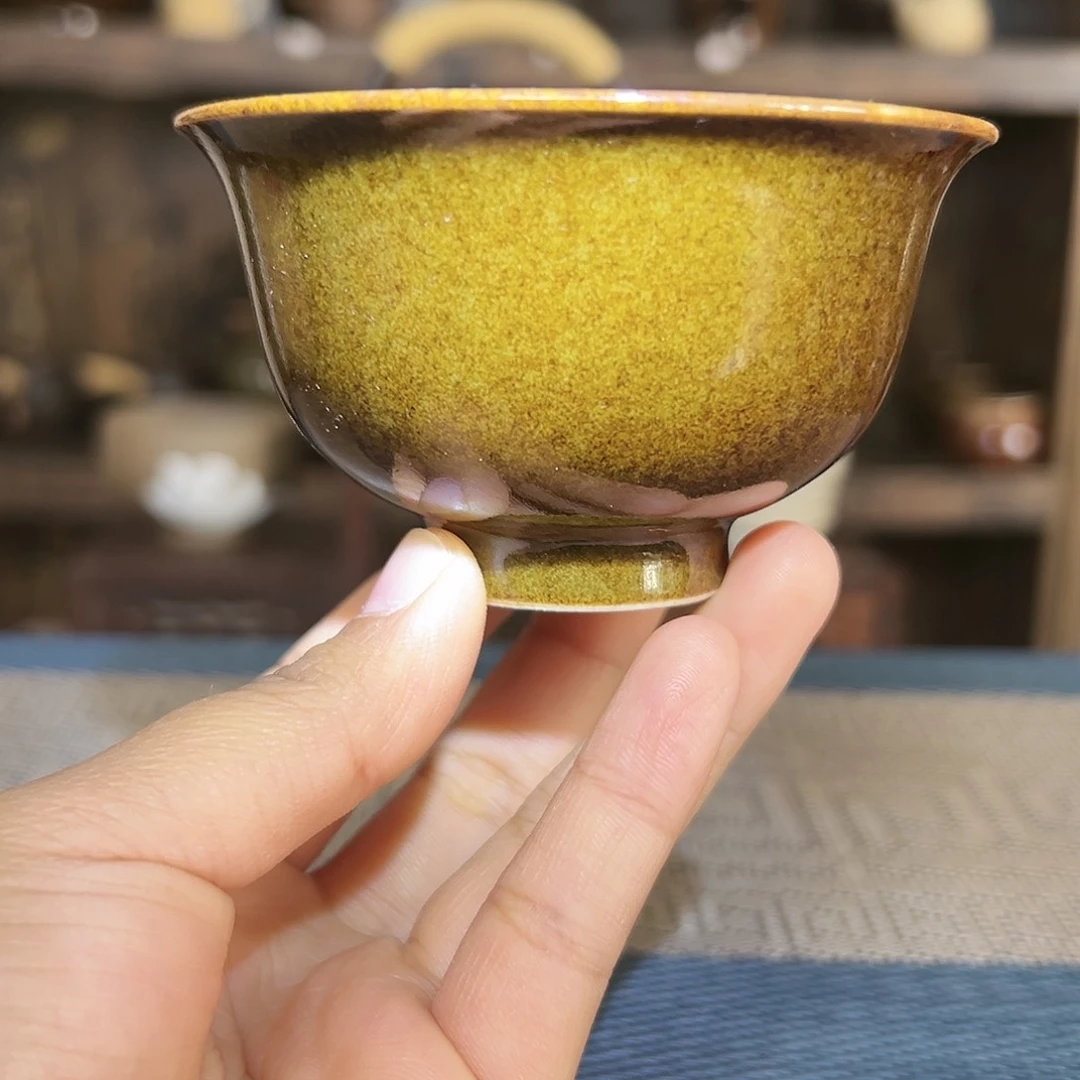 纯手工制作的鳝鱼黄色