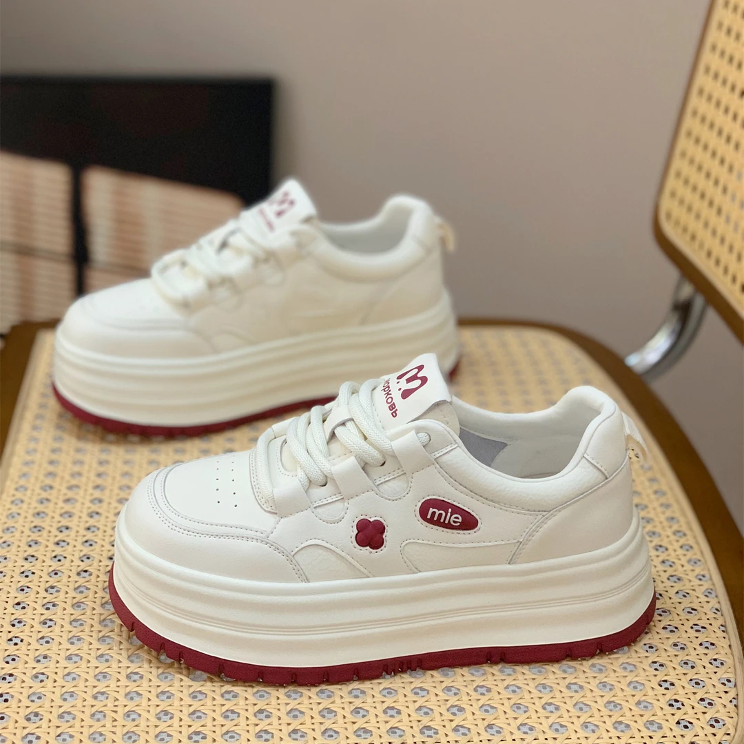 小众休闲板鞋女2025春新款百搭轻便系带松糕厚底学院风简约小白鞋