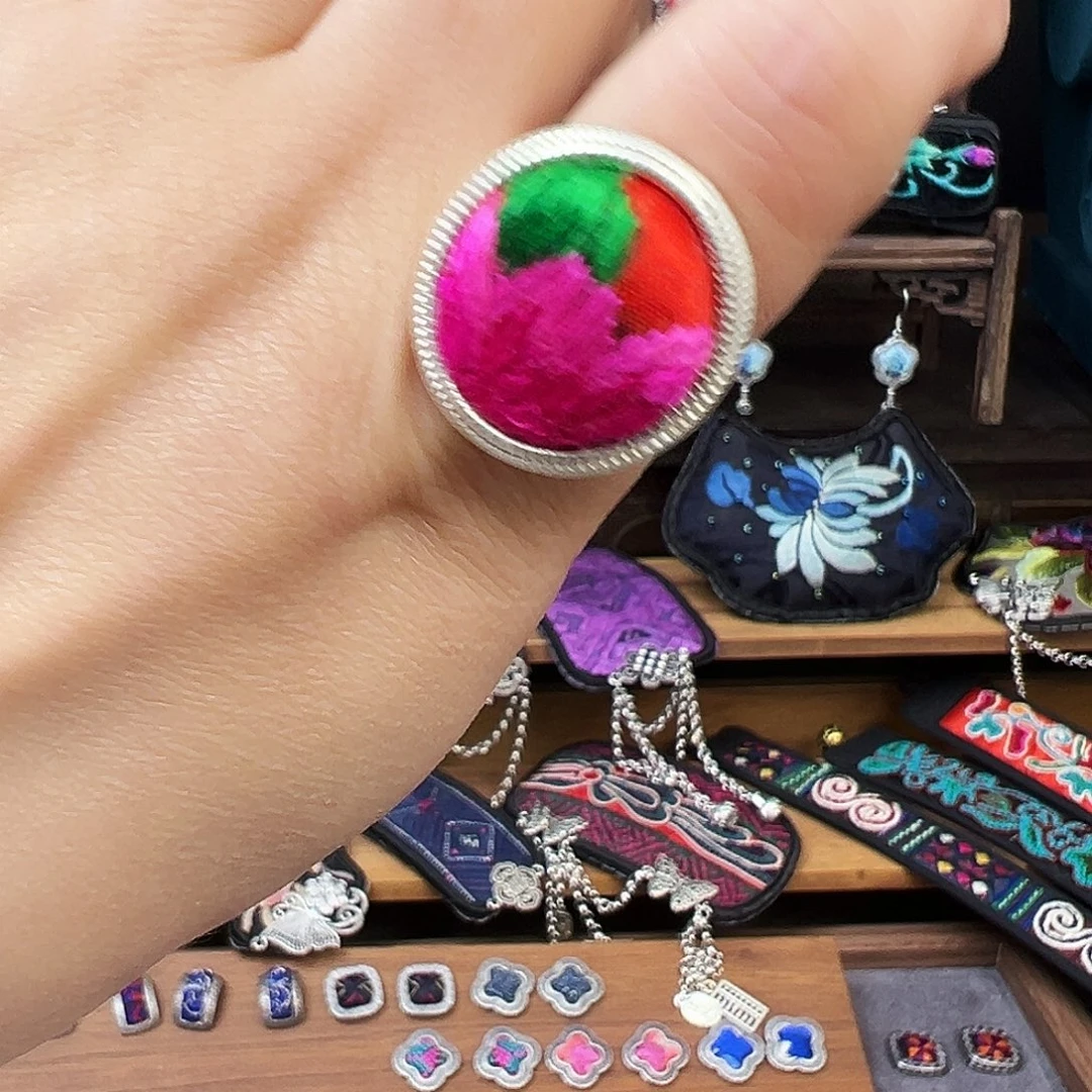 织绣手工刺绣工艺品