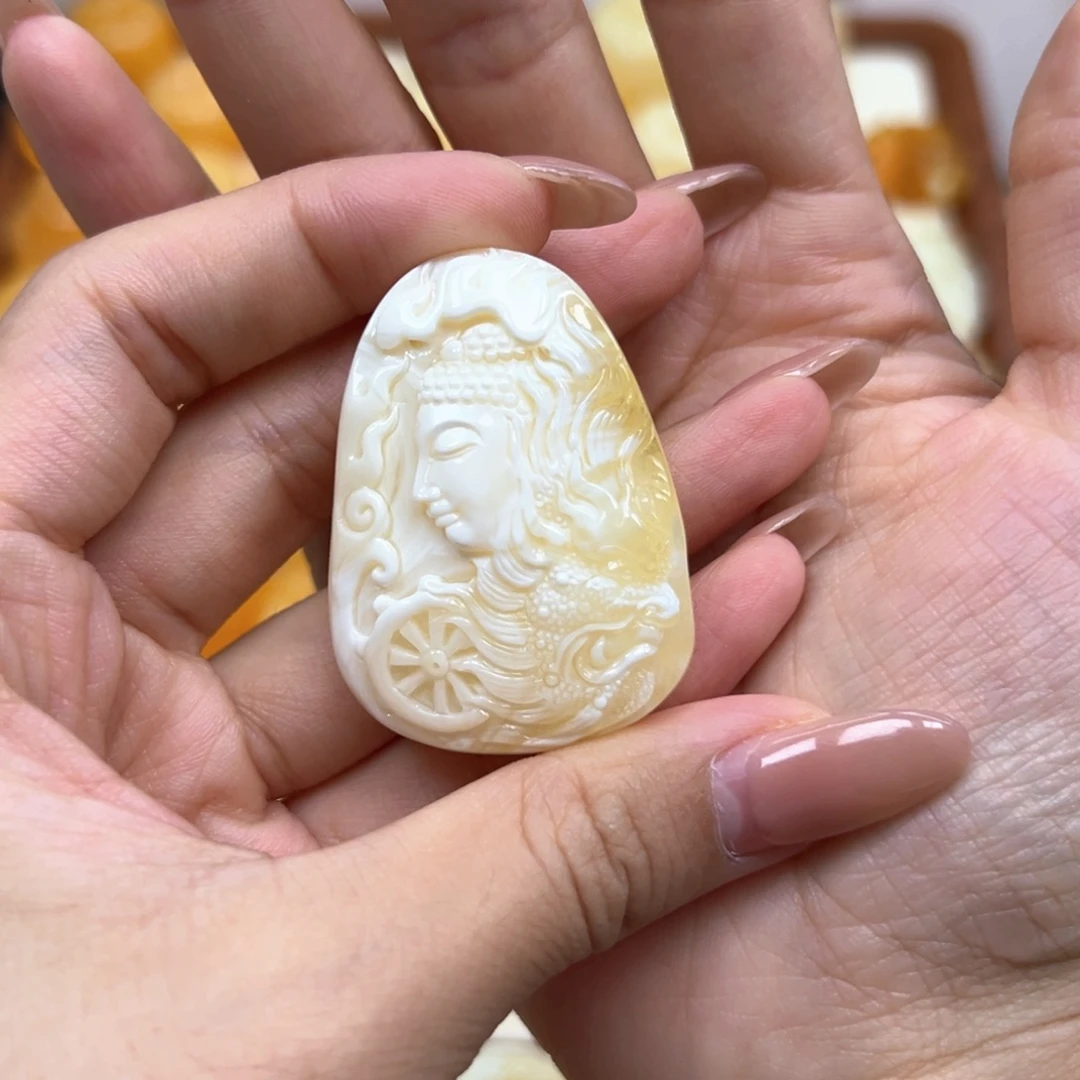 小***金琥珀颈饰未镶嵌蜜蜡