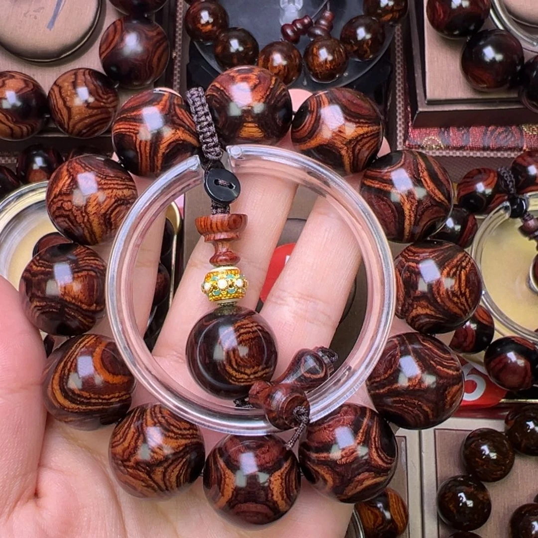 木质类黄花梨鬼脸对眼老料