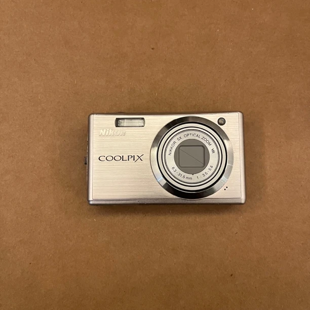 95新 Nikon/尼康 尼康S560数码相机，1000万像素，5倍光学变