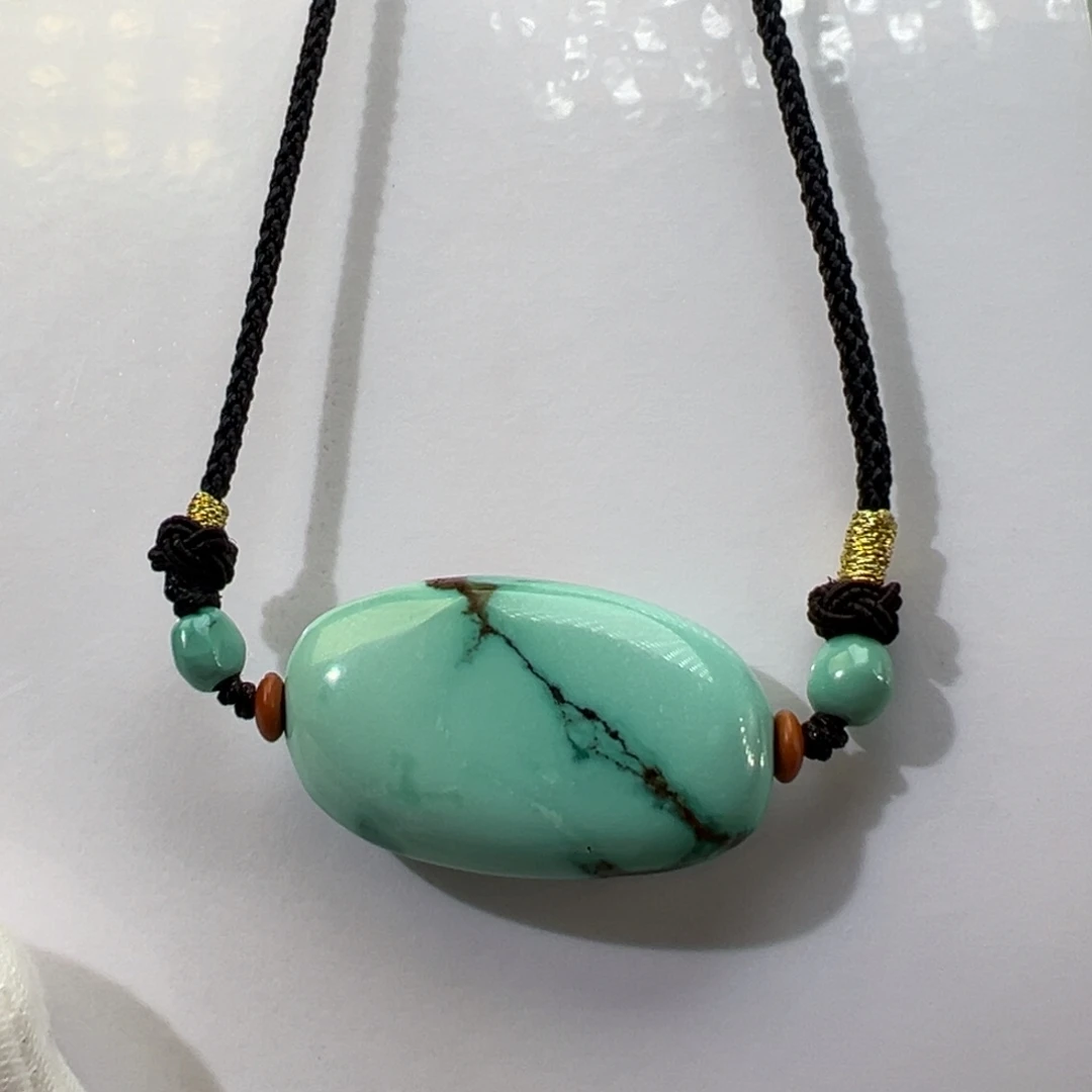 绿松石未镶嵌挂件