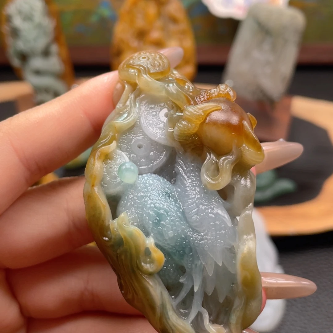 定制翡翠未镶嵌翡翠