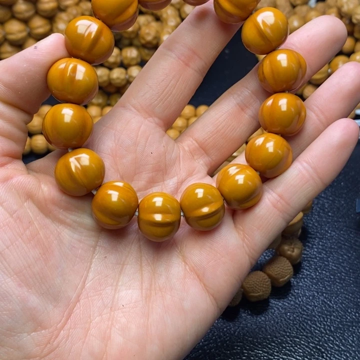 猴头核桃手串猴头