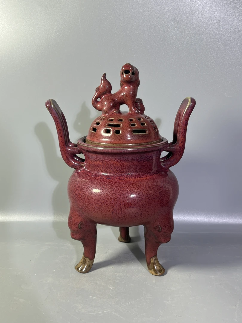 钧窑三兽足熏香炉,喜欢可私聊或拍下!