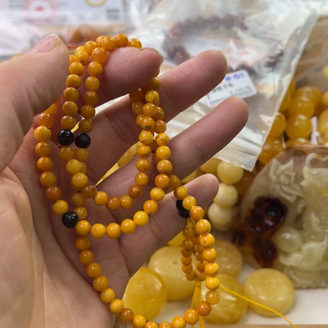 琥珀珠宝奇石未镶嵌