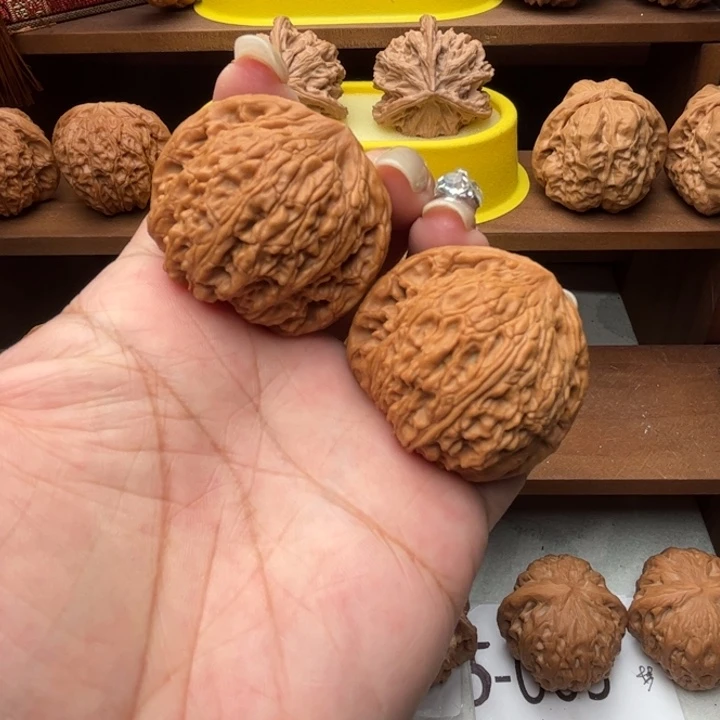 核桃文玩核桃泥鳅背42尺