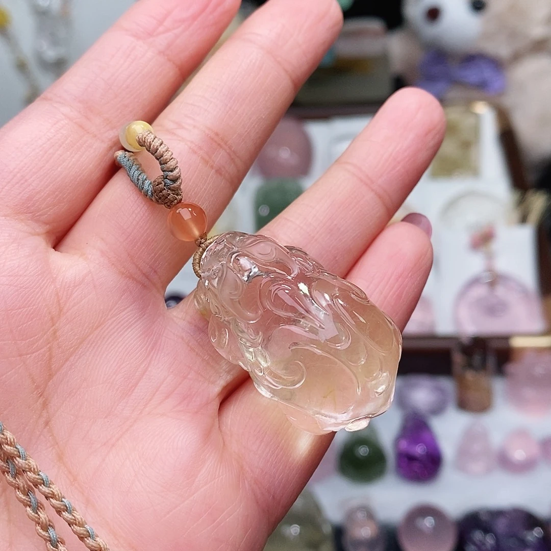 水晶吊坠(赠链)未镶嵌